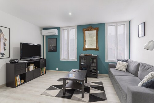 Apartment 'El Pi Del Rei' with Mountain View, Wi-Fi and Air Conditioning