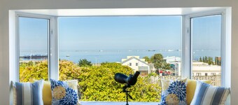 3BR w/Views! Game Room*Fireplace*5 Mins to Pier