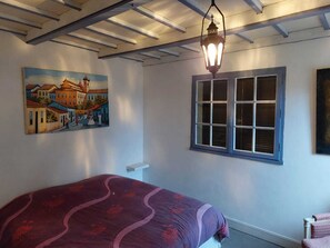 1 bedroom, desk, free WiFi, bed sheets