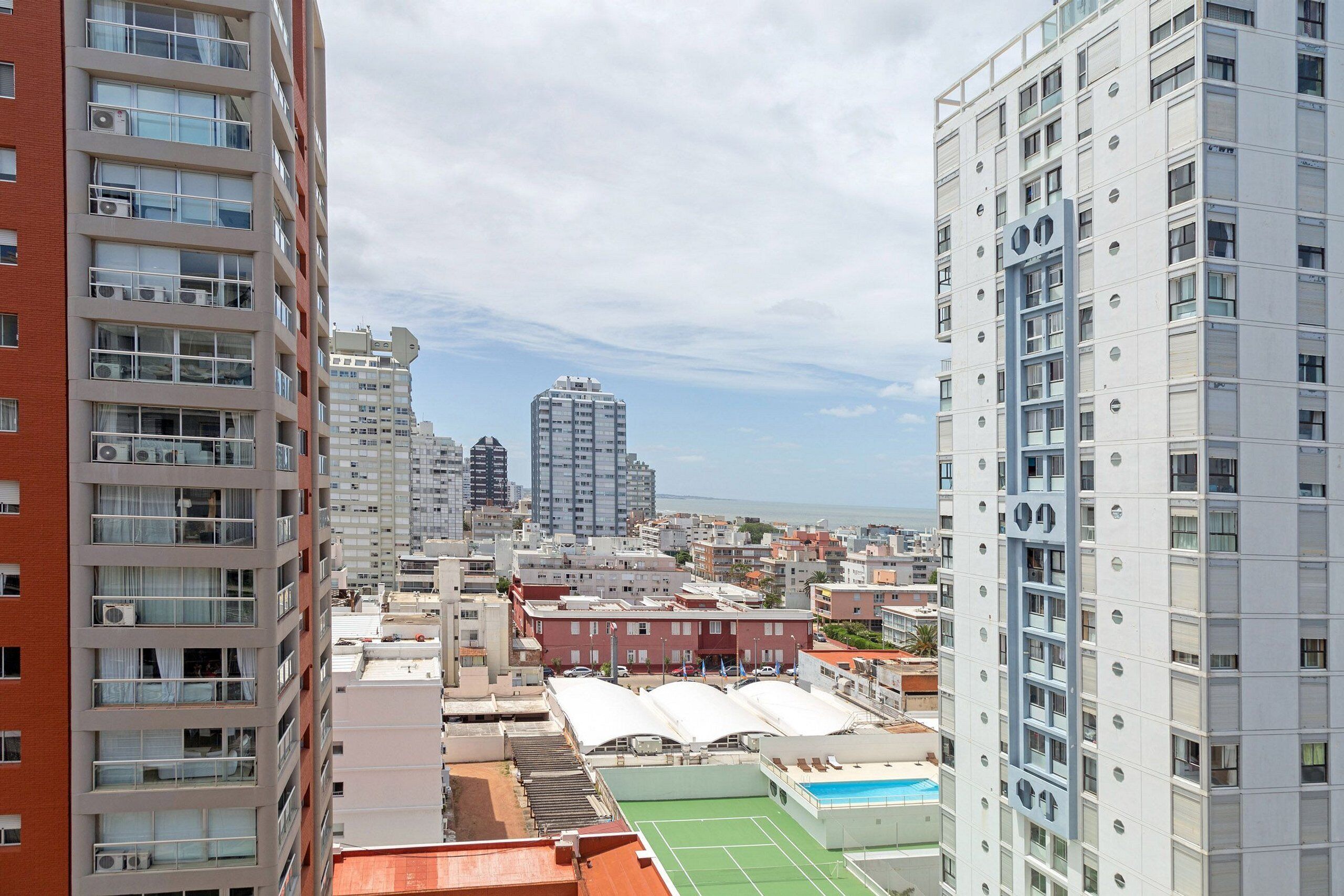 컴포트 아파트, 시내 전망 | 외관