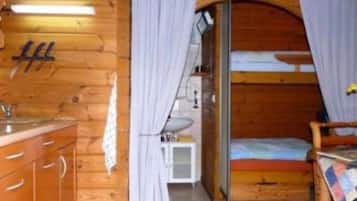 1 habitación, wifi y ropa de cama