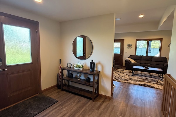 Una Smart TV, una pantalla de ordenador