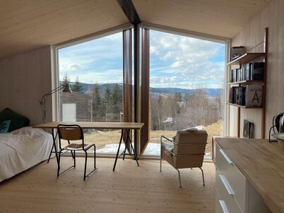 Wonderful 5-bedroom country house in Innlandet with spectacular view