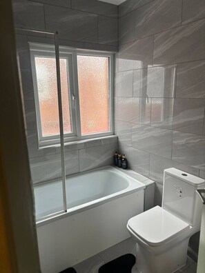 House, 4 Bedrooms, Smoking, Balcony | Bathroom - The Bohe Home Wirral (Wallasey)