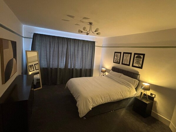 House, 4 Bedrooms, Smoking, Balcony | 4 bedrooms