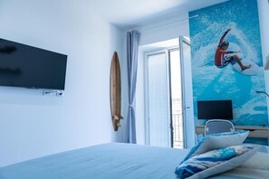 2 عدّة غرف نوم ومكتب ومكواة/لوح كي وسرير سفر