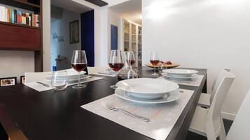 Apartment (2 Bedrooms) | Living area | TV