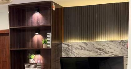 AC - Studio Apartment in Dascon Tower