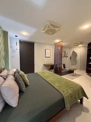 1 bedroom, iron/ironing board, WiFi, bed sheets