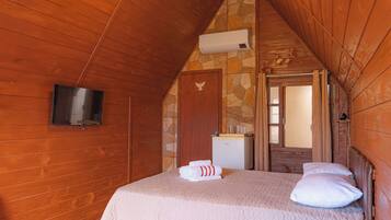Comfort Room, Patio, Courtyard View | Free WiFi