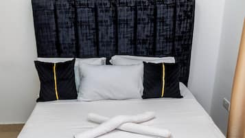 1 chambre, fer et planche Ă  repasser, Wi-Fi gratuit, draps fournis