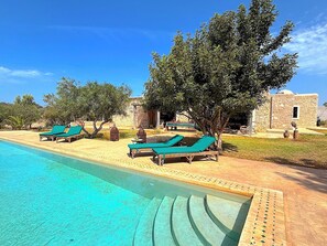 Utomhuspool
