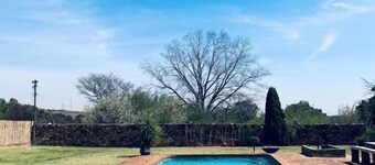 At The Rocks Country Estate