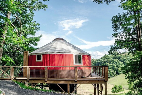 Exterior - Check out this Yurt in Tazewell County at Stoney Ridge (North Tazewell)