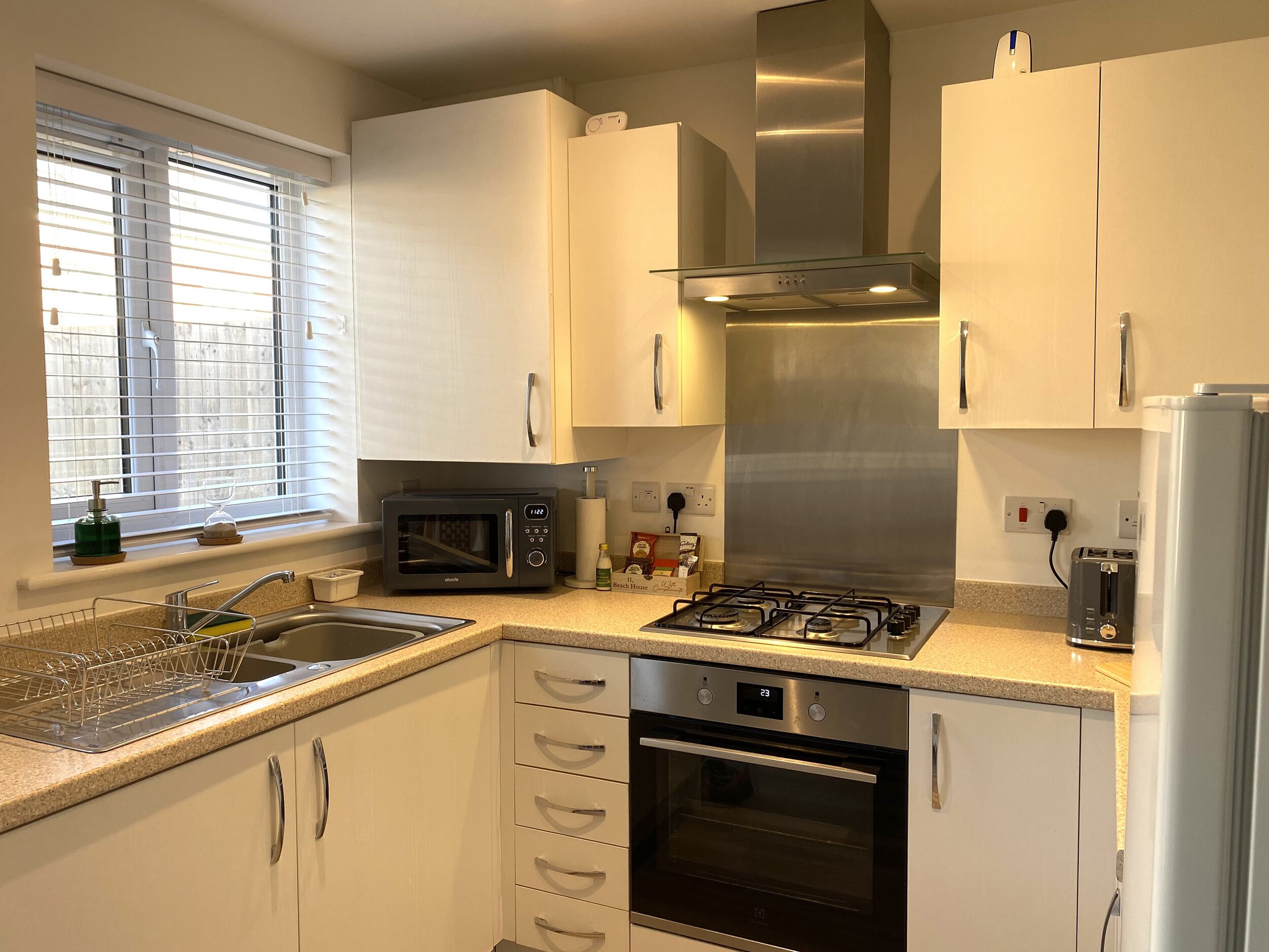 Cookware/dishes/utensils