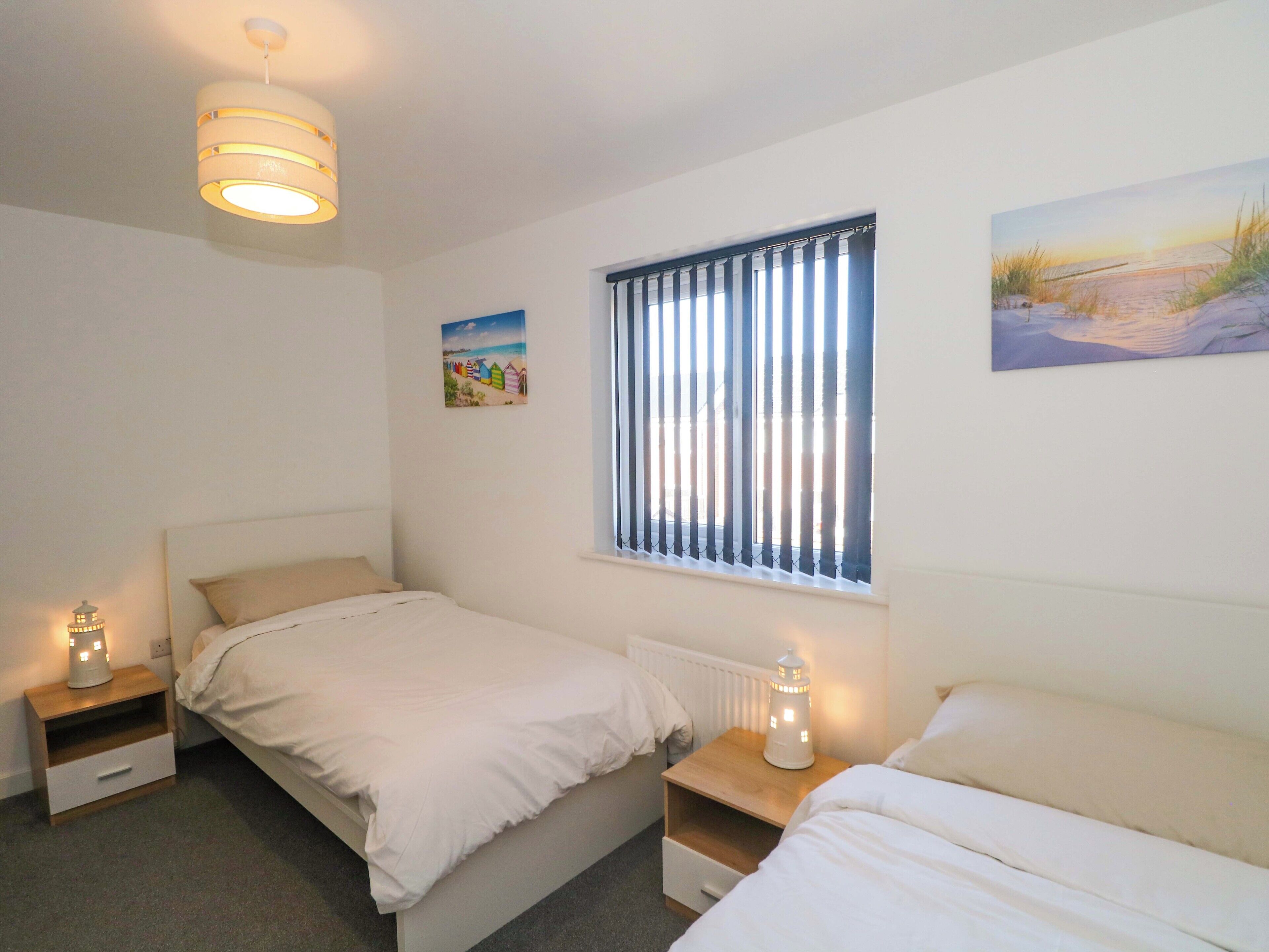2 bedrooms, individually decorated, individually furnished
