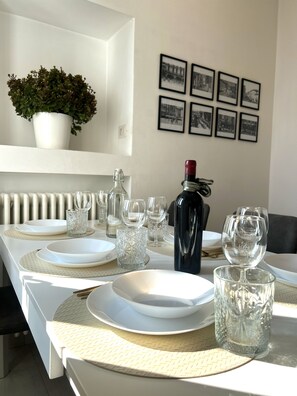 Dining - Central Cernobbio with lake and mountain views (Cernobbio)