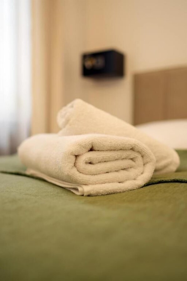 Unclassified image, 1 of 17, button - W Urban Suites Budapest (Budapest)