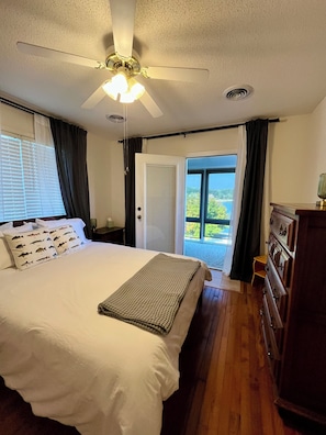 4 habitaciones, tabla de planchar con plancha y wifi gratis 