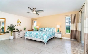 3 bedrooms, iron/ironing board, free WiFi, bed sheets