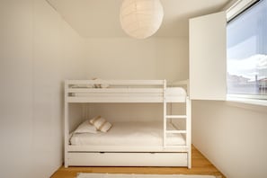 3 habitaciones y ropa de cama 