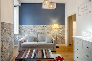 Living area - Alfama Blue by Homing (Lisbon)