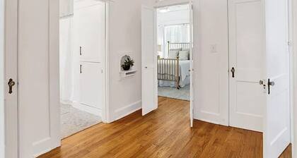 Relaxed Stylish Cottage 5 min drive from downtown in Mobile