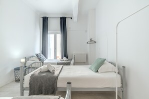 1 habitación y ropa de cama