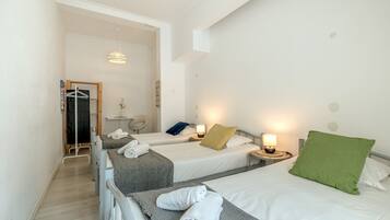 1 bedroom, bed sheets