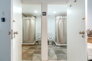 Shower, towels