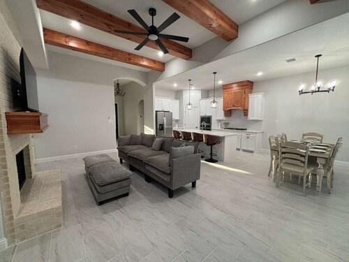 Spacious New Home Near Texas A&M