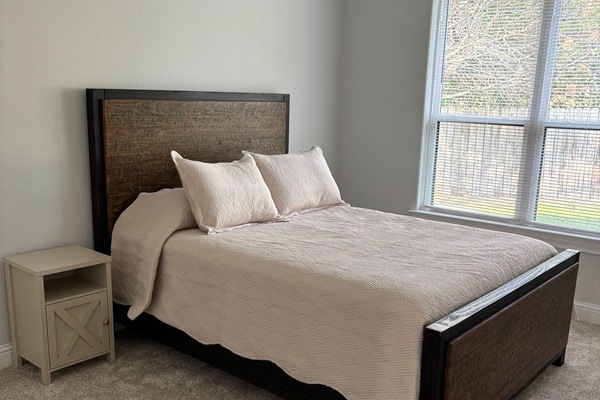 4 soverom, strykejern/-brett, wi-fi (inkludert) og sengetøy