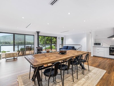 "Wallaby Lodge" Hawkesbury River