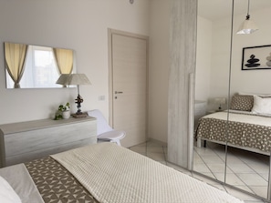 2 bedrooms, WiFi, bed sheets