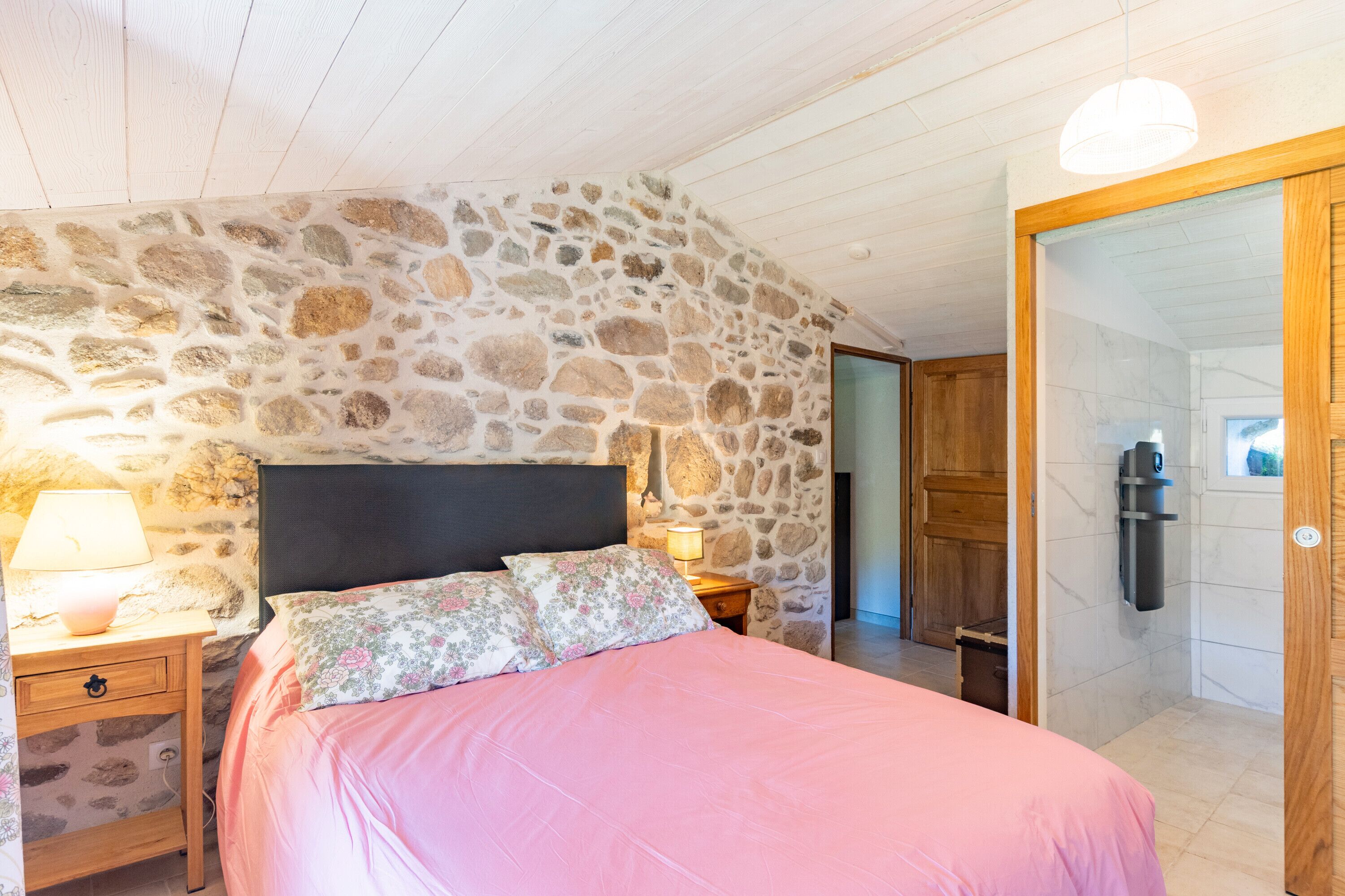 2 室のベッドルーム、ベッドシーツ