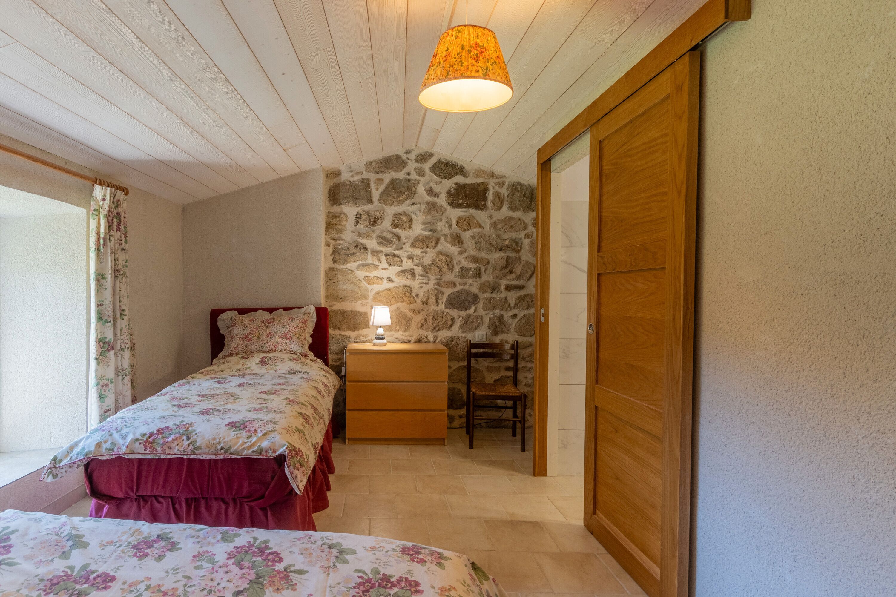 2 chambres, draps fournis