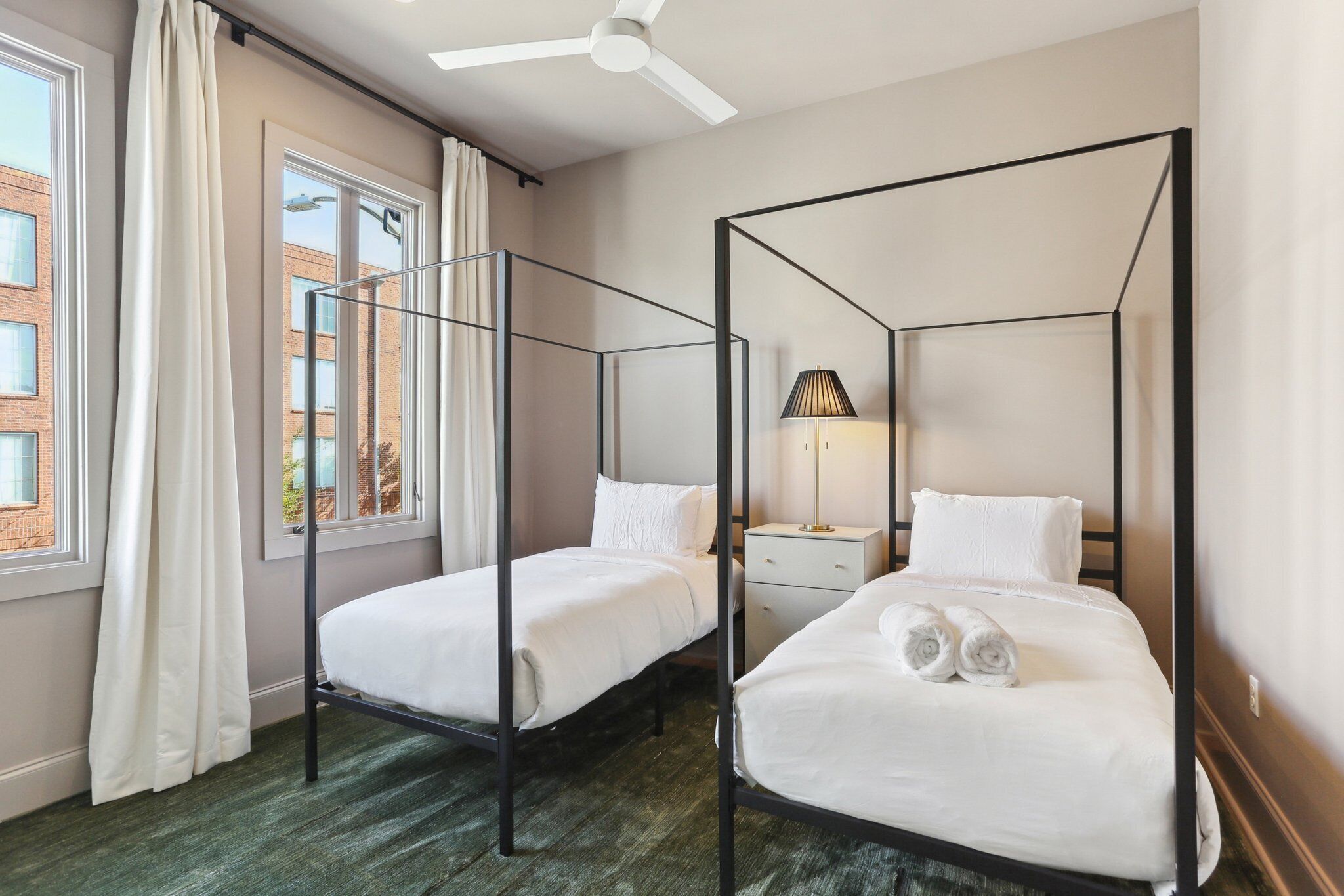 5 habitaciones, wifi gratis y ropa de cama 