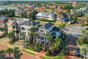 Exterior - Gulf Views, Carriage House, Private Community Beach (Destin)