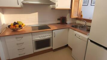 Frigorífic i placa de cuina