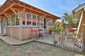 تناول الطعام بالخارج