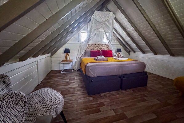 1 bedroom, iron/ironing board, free WiFi, bed sheets