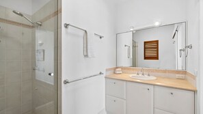 Shower, towels