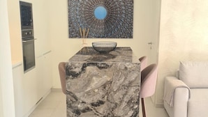 2 عدّة غرف نوم