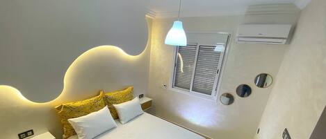 Accès Internet, draps fournis