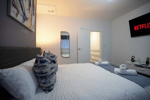 3 chambres, fer et planche à repasser, accès Internet, draps fournis