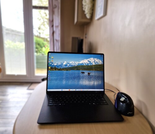 A cosy 1 bedroom studio in Portsmouth for short
or longer stays. Pet-friendly.