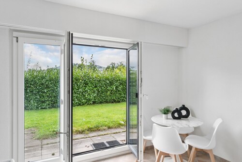 EXQUIS Design 2-Room Apartment Zurich ROSET I Garden I Lake View