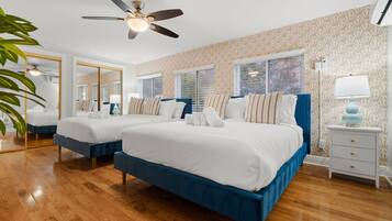 5 bedrooms, iron/ironing board, WiFi, bed sheets