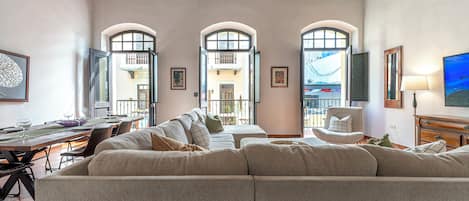 Älytelevisio, kirjoja