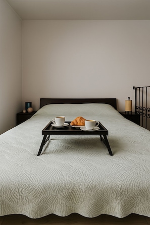 Ferros/tábuas de passar roupa, Wi-Fi, roupa de cama